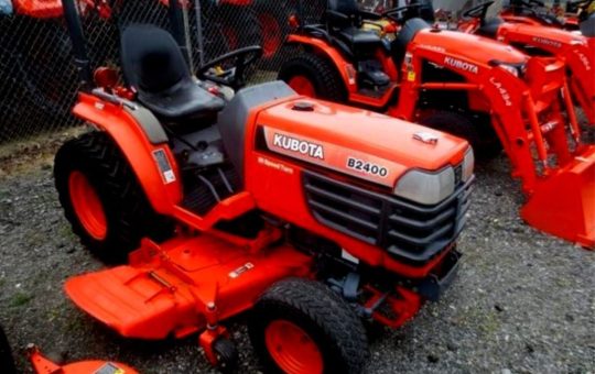 Kubota B2400