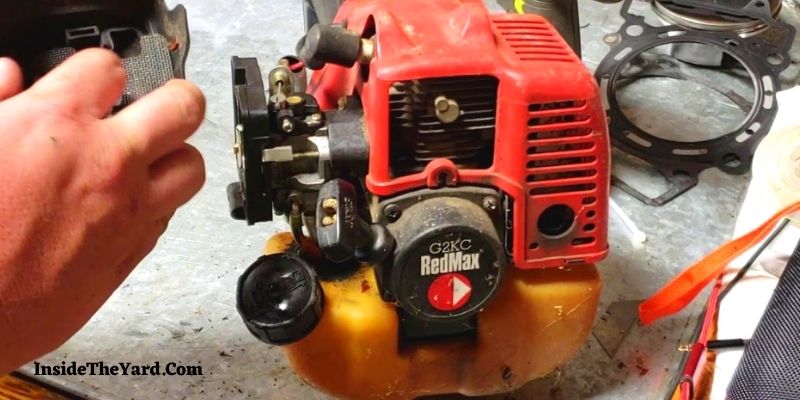How to Adjust a Redmax Carburetor