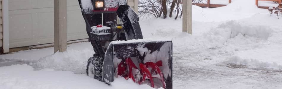 do snowblowers damage driveways?