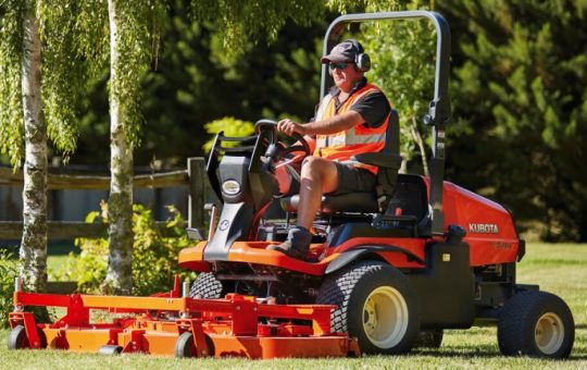 outdoorstip kubota Lawn Mower